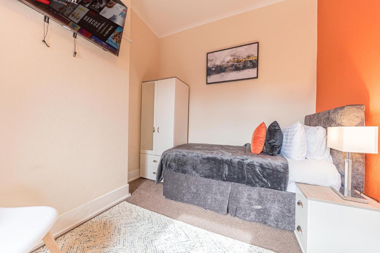 *King Bed* Luxury City Centre House Barrow-in-Furness Exterior foto