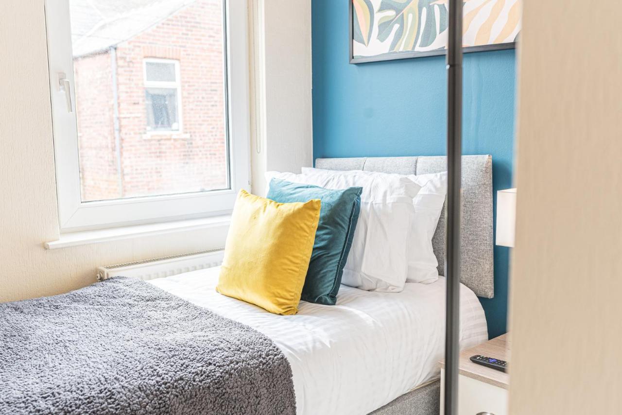 *King Bed* Luxury City Centre House Barrow-in-Furness Exterior foto